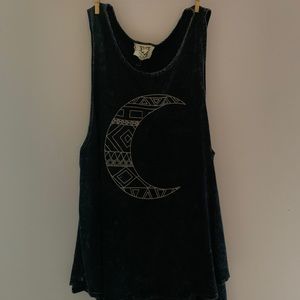 black tank top